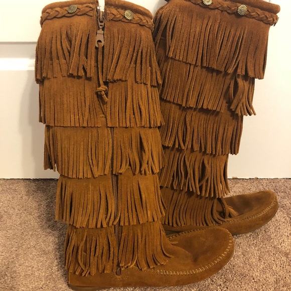 Minnetonka Shoes - Minnesota fringe boots